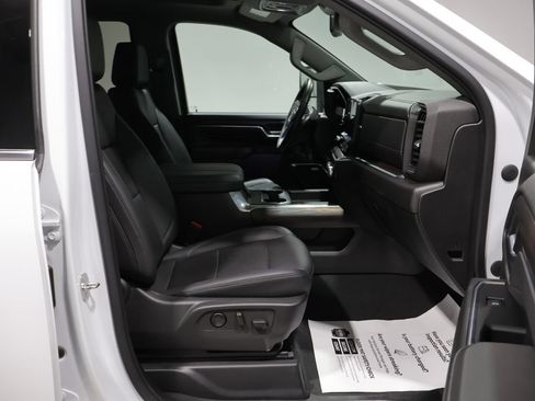 Used 2024 GMC Sierra 2500 SLT w/ SLT Convenience Package AWD/4WD image 23