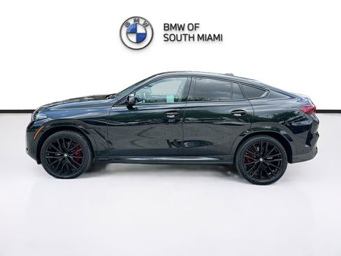 Certified 2025 BMW X6 xDrive40i w/ Executive Package image 4