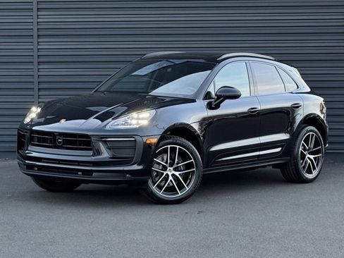 New 2026 Porsche Macan image 1