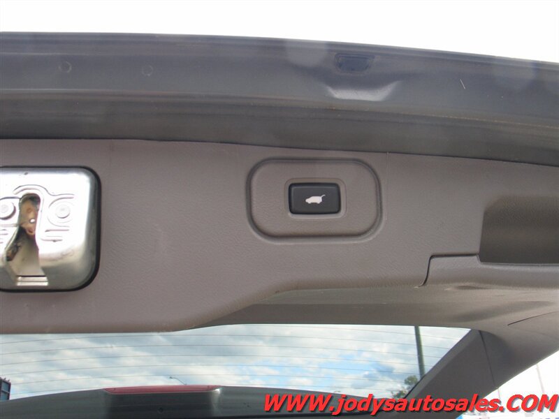 Used 2010 Honda Odyssey Touring image 27