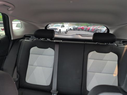 New 2026 Chevrolet Trax LS w/ LS Convenience Package FWD image 31