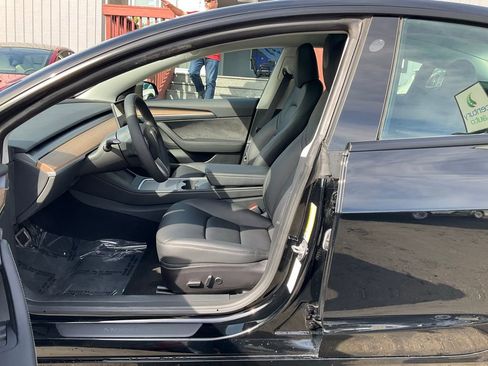 Used 2023 Tesla Model 3 Standard Range RWD image 13
