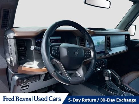 Used 2024 Ford Bronco Outer Banks AWD/4WD image 13