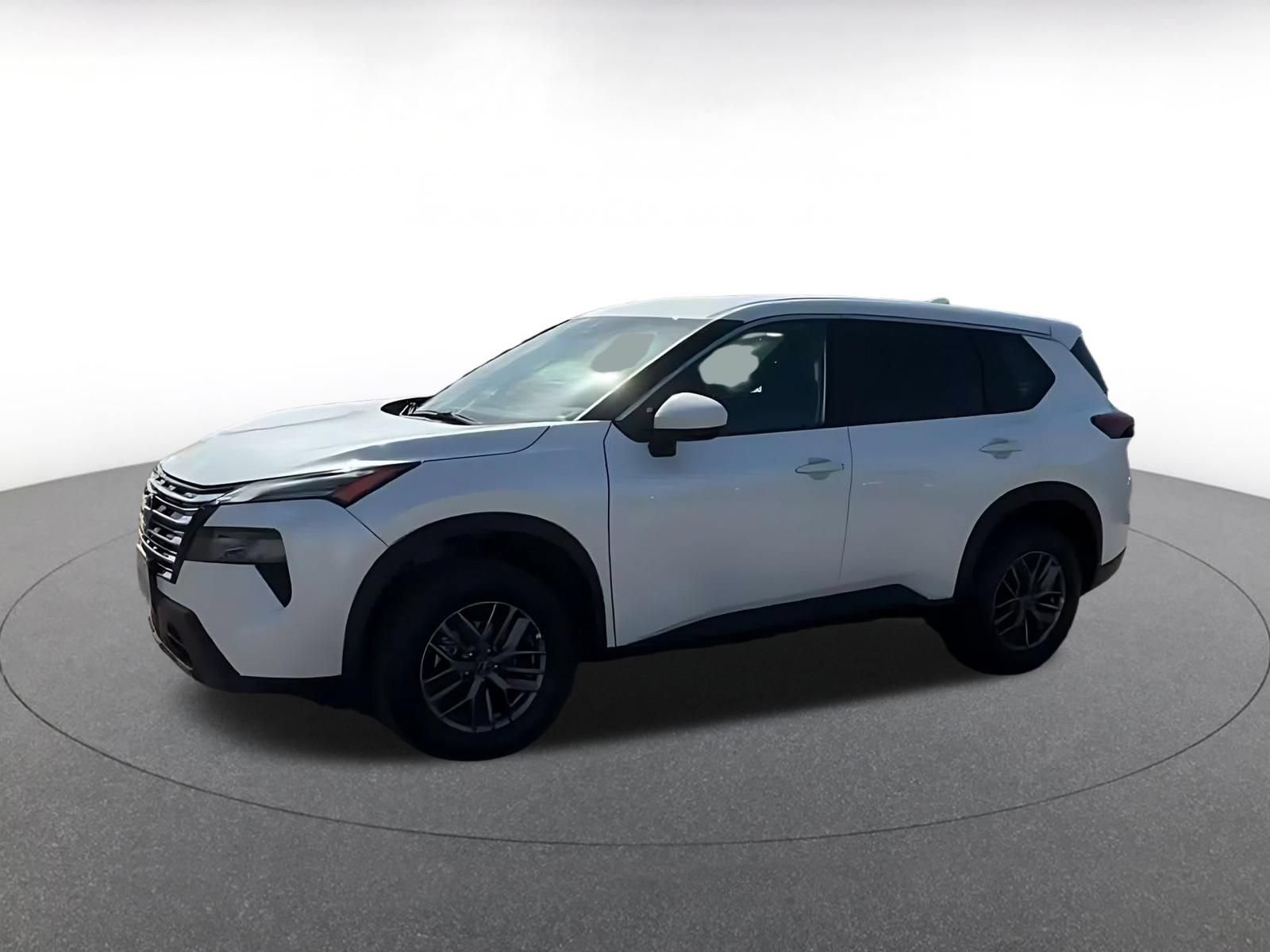 Used 2026 Nissan Rogue SV FWD image 6