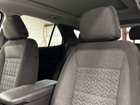 Used 2023 Chevrolet Equinox LT image 5