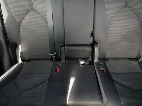 Certified 2022 Toyota Highlander LE image 13