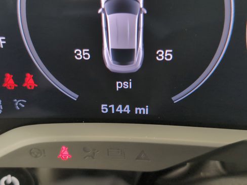 Used 2025 Porsche Taycan image 46