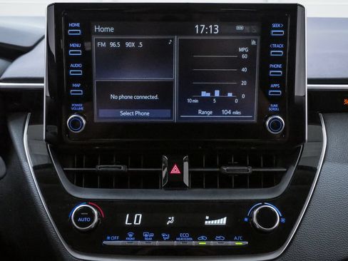 Used 2020 Toyota Corolla LE FWD image 16