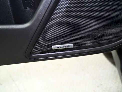 Used 2024 Subaru Outback Limited image 28