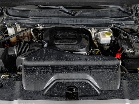 Used 2022 RAM 2500 Tradesman w/ Chrome Appearance Group image 48