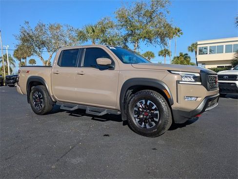 Used 2024 Nissan Frontier Pro-X image 2