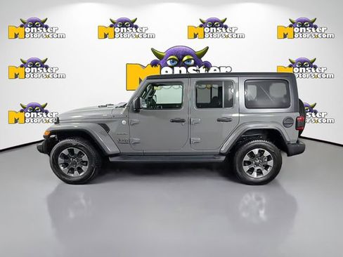 Used 2021 Jeep Wrangler Unlimited Sahara w/ Uconnect 4C Nav & Sound Group AWD/4WD image 8