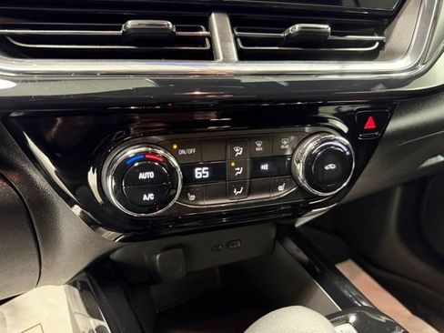 Certified 2025 Chevrolet Trax RS w/ Driver Confidence Package image 19