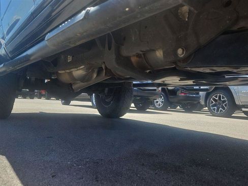 Used 2016 RAM 2500 Tradesman w/ Chrome Appearance Group AWD/4WD image 23