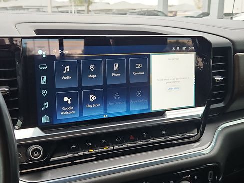 Certified 2024 Chevrolet Silverado 1500 High Country w/ Technology Package image 17