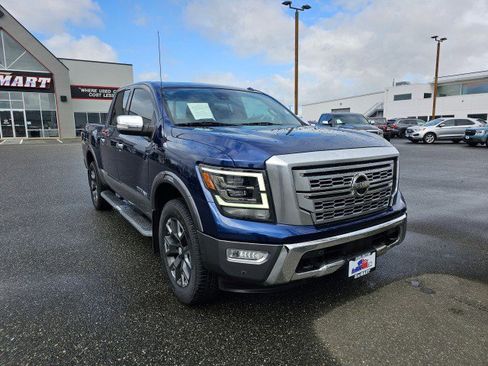 Used 2021 Nissan Titan Platinum Reserve w/ Moonroof Package image 1