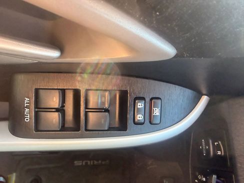 Used 2015 Toyota Prius Two FWD image 24