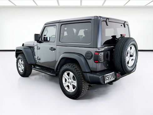 Used 2018 Jeep Wrangler Sport AWD/4WD image 6