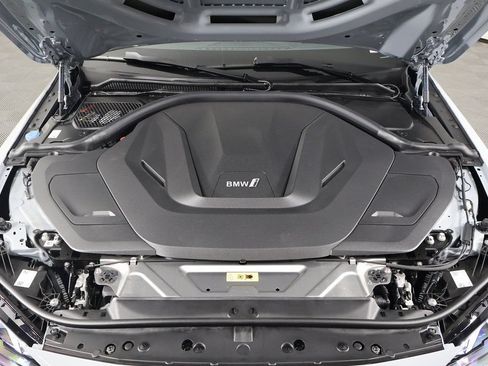 New 2026 BMW i4 eDrive40 w/ M Sport Package RWD image 9