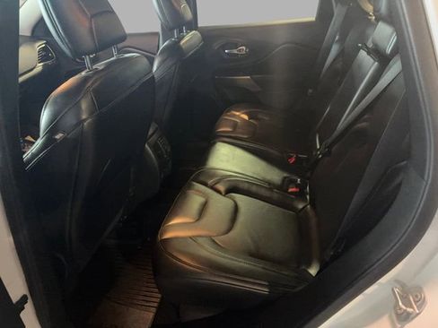 Used 2021 Jeep Cherokee Limited w/ Mopar Interior Package image 18