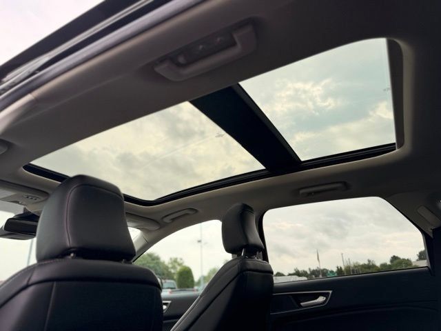 Certified 2023 Ford Edge SEL AWD/4WD image 15