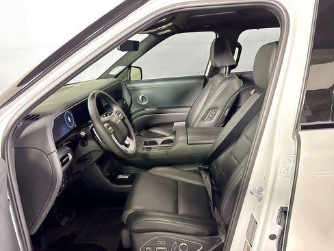 Used 2026 Hyundai Palisade Calligraphy image 11