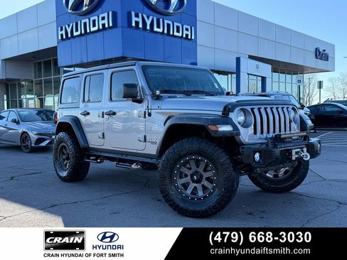 Used 2019 Jeep Wrangler Unlimited Sport S image 1