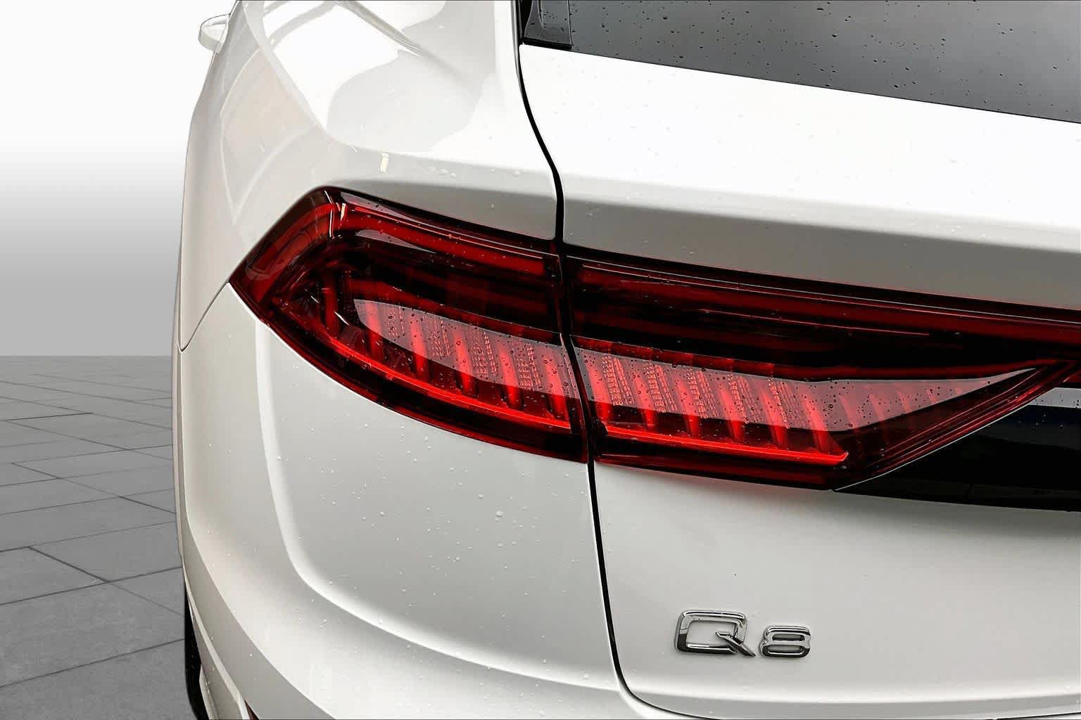 Used 2023 Audi Q8 Premium Plus AWD/4WD image 27