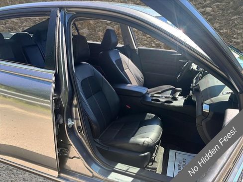 Used 2022 Nissan Altima 2.5 SR FWD image 7