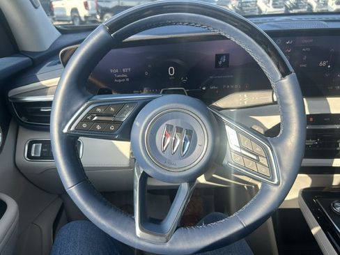 Used 2025 Buick Enclave Avenir w/ Super Cruise Package FWD image 26