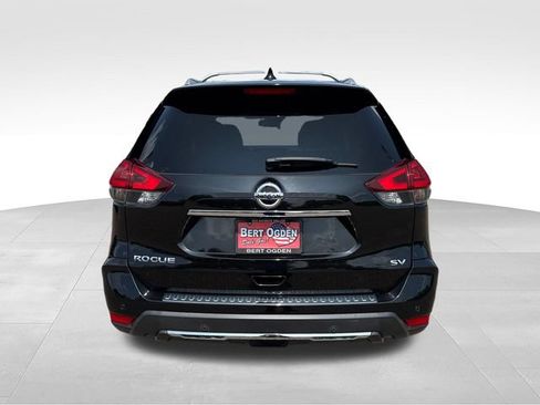 Certified 2019 Nissan Rogue SV w/ Sun & Sound Touring Package FWD image 7