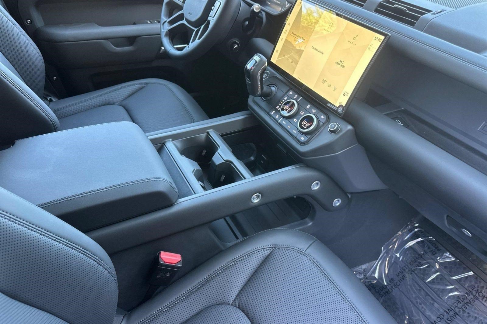 New 2026 Land Rover Defender 110 S AWD/4WD image 28