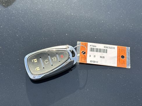 Used 2024 Chevrolet Malibu LT image 36