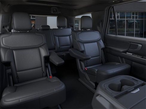 New 2025 Ford Expedition Platinum w/ Stealth Appearance Package image 11