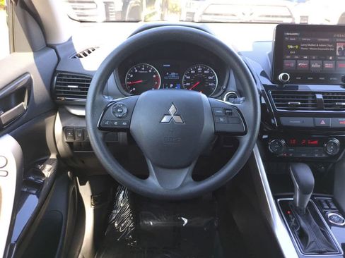 Used 2024 Mitsubishi Eclipse Cross LE AWD/4WD image 15