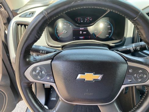 Used 2019 Chevrolet Colorado Z71 AWD/4WD image 14