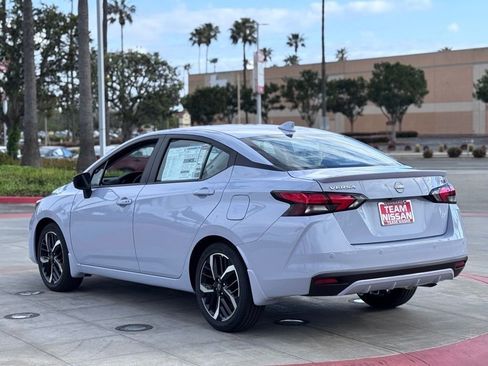New 2025 Nissan Versa SR w/ Trunk Package image 5