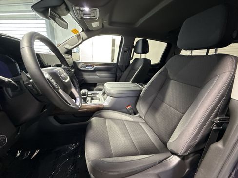Used 2026 GMC Sierra 1500 Elevation w/ Preferred Package AWD/4WD image 14