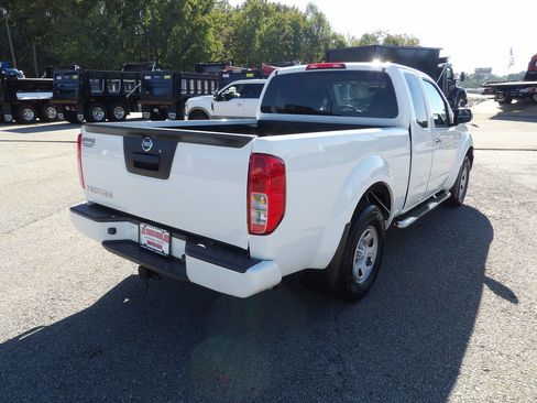 Used 2018 Nissan Frontier S image 7