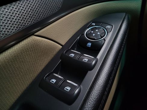 Used 2016 Ford Explorer image 27