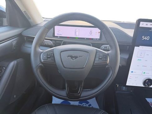 Used 2023 Ford Mustang Mach-E Premium image 16