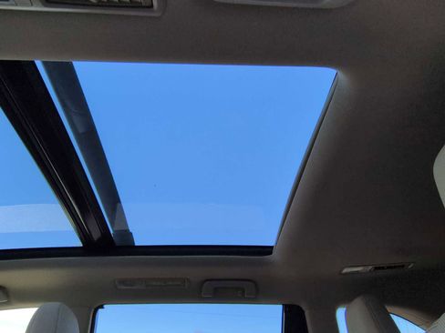 Used 2015 Toyota Highlander Limited Platinum image 23