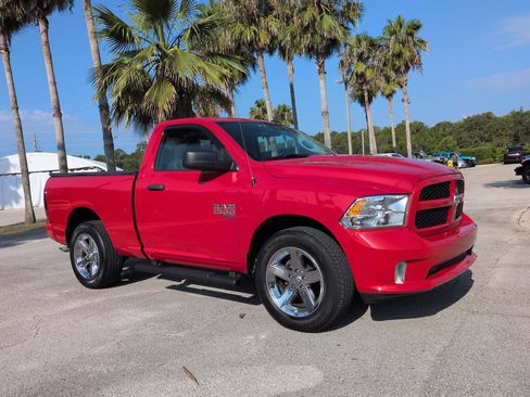 Certified 2022 RAM 1500 Express w/ Express Value Package AWD/4WD image 2