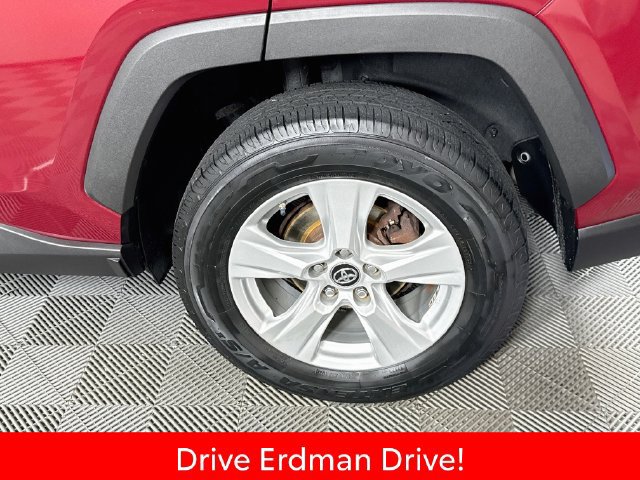 Certified 2019 Toyota RAV4 XLE w/ Convenience Package FWD image 4