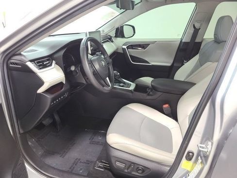 Certified 2022 Toyota RAV4 Limited AWD/4WD image 19