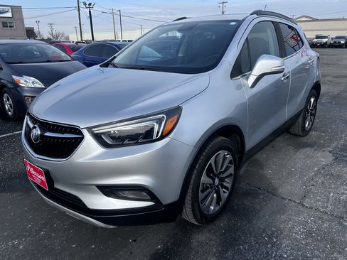 Used 2018 Buick Encore Essence image 2