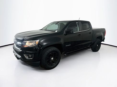 Used 2018 Chevrolet Colorado LT w/ LT Convenience Package RWD image 3