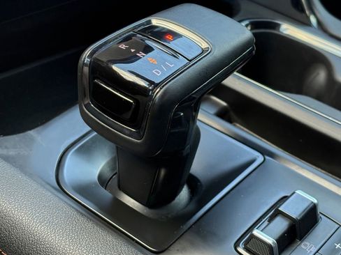 Used 2023 GMC Sierra 1500 AT4 w/ AT4 Preferred Package AWD/4WD image 28