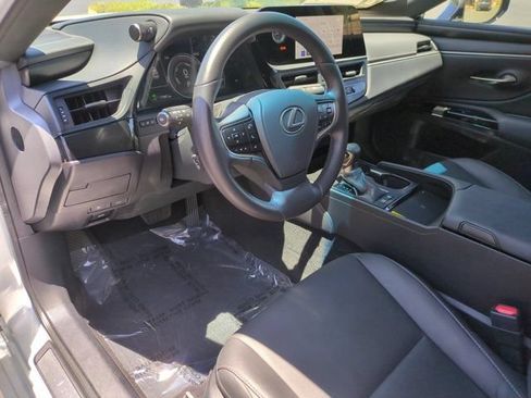 Used 2025 Lexus ES 300h w/ Premium Package FWD image 13