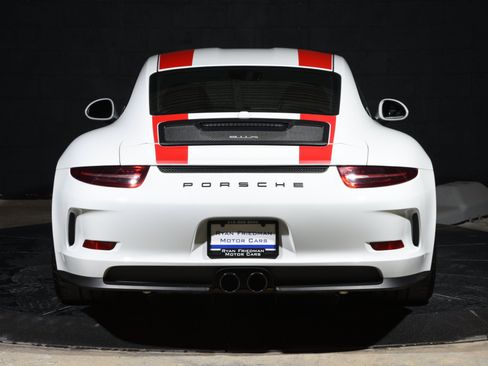 Used 2016 Porsche 911 R RWD image 17
